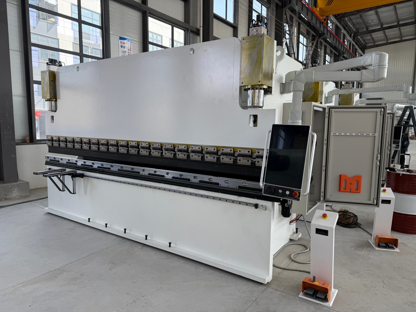 Electric Hydraulic Press Brake - đánh giá và giá Hydraulic Sheet Metal Bender Press Brake