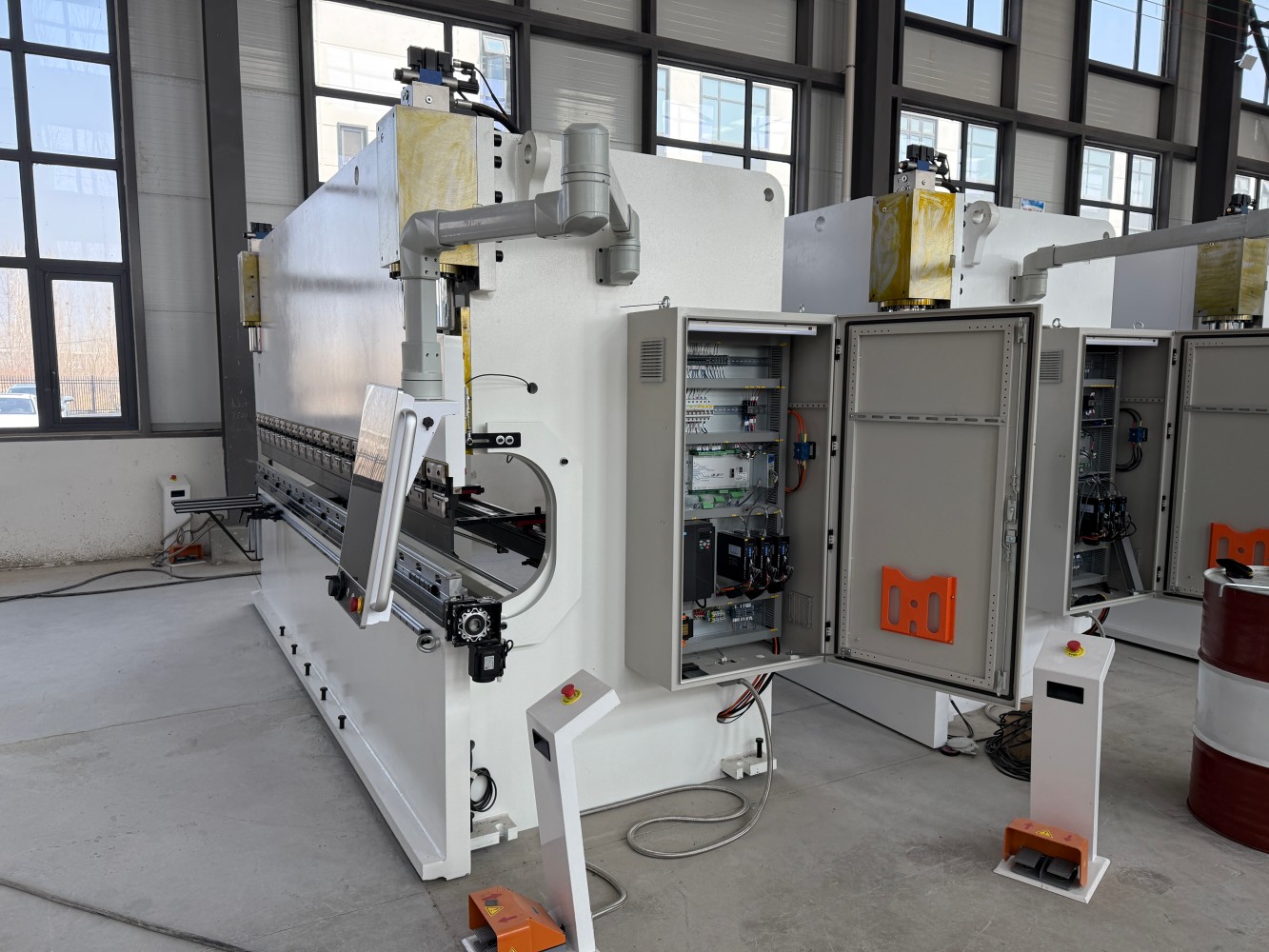 Electric Hydraulic Press Brake - đánh giá và giá Hydraulic Sheet Metal Bender Press Brake